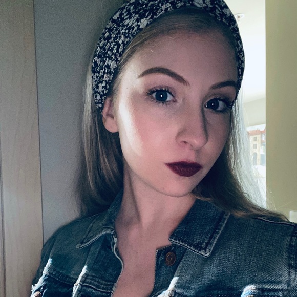 Meet your Posher, Raya - Picture 1 of 1